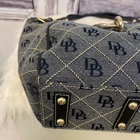 Dooney & Bourke Blue Signature Logo Lock Bag - Picture 4 of 9